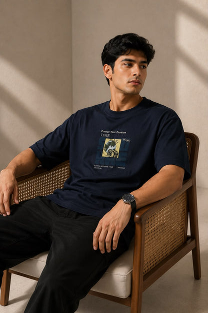 THREAD RARE Pursue Your Passion Oversized Graphic T-Shirt – Navy Blue